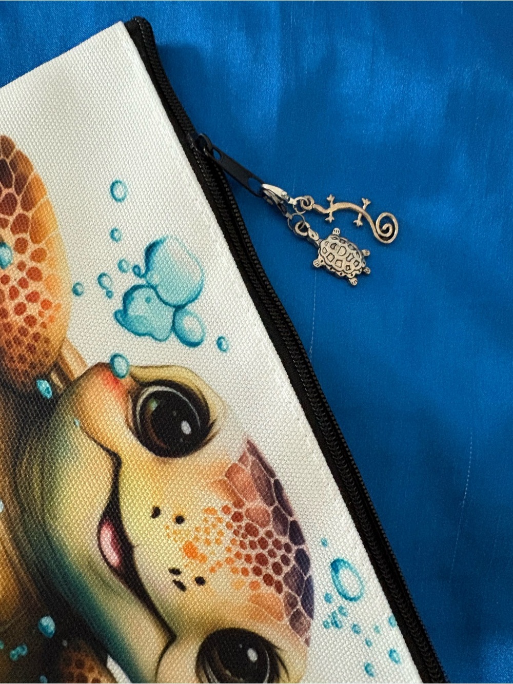 Sea Turtle Canvas Cosmetic Pouch - storage bag w/ turtle & iguana Charm🐢